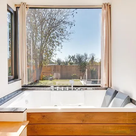 3min De La - 14p - Calme - Moderne - Jacuzzi - Bbq * Hyeres